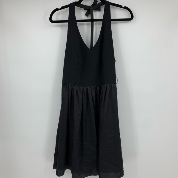 Vera Wang Dress 8 Halter V Neck Black pockets - Picture 1 of 8